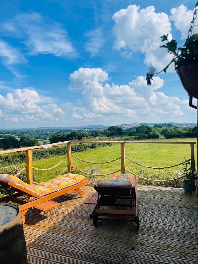Bespoke Luxury Huts With Hot Tubs. Located In The Black Mountains. Llanveynoe Ngoại thất bức ảnh